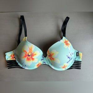 PINK Victoria’s Secret Tropical Printed Bra